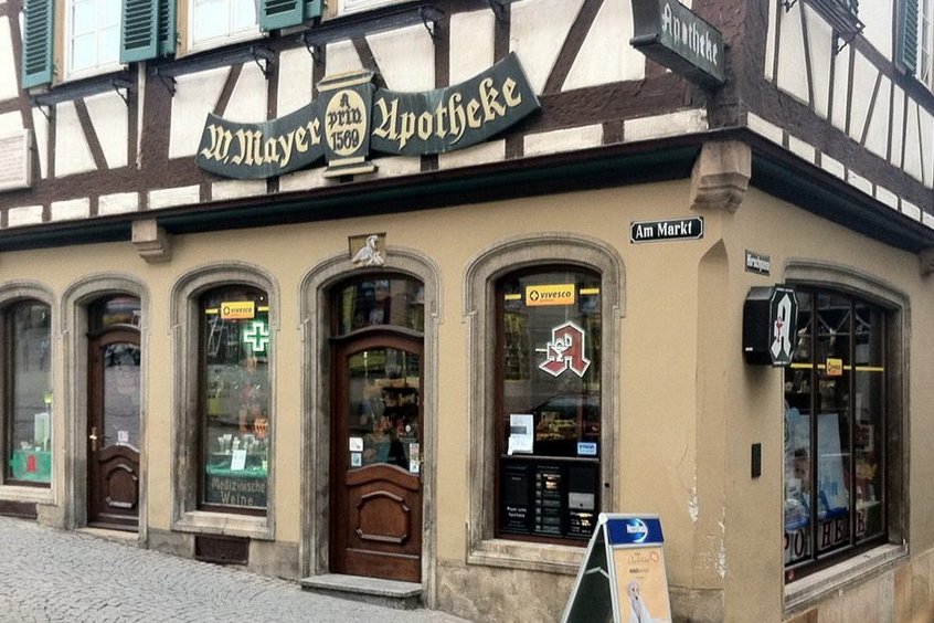 Foto: Mayersche Apotheke © Museum der Universität Tübingen/ Till Kopper, CC BY-SA