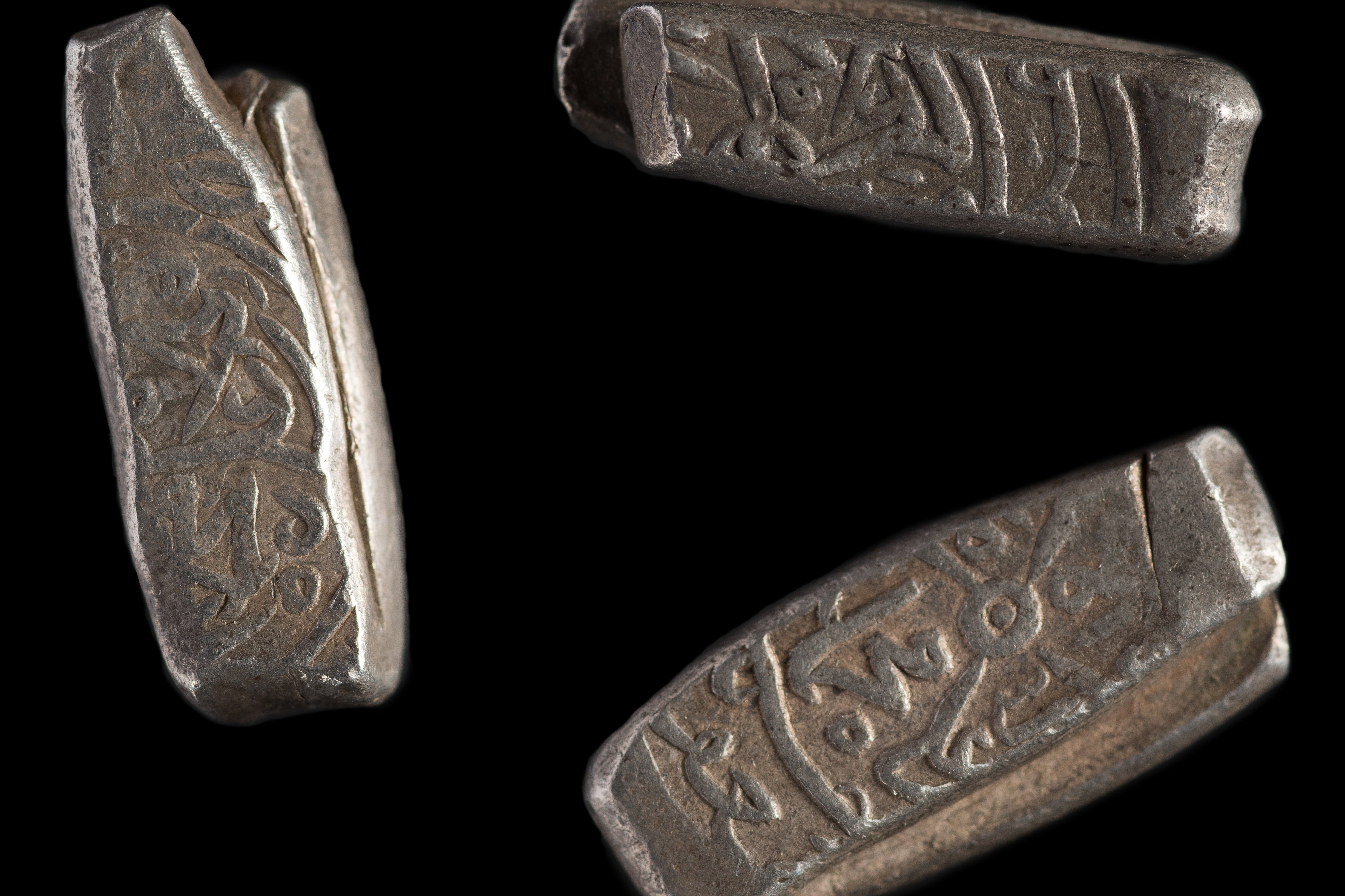 Lari - coins minted on silver wire, Southern Iran, around 1520/1530